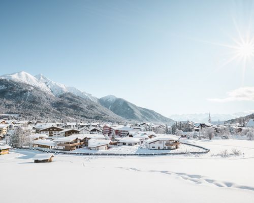 Außenaufnahme Löwenchalets Winter