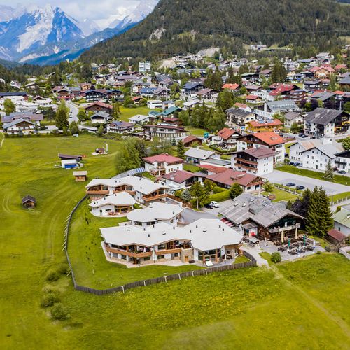 Drohnenaufnahme der Chalets