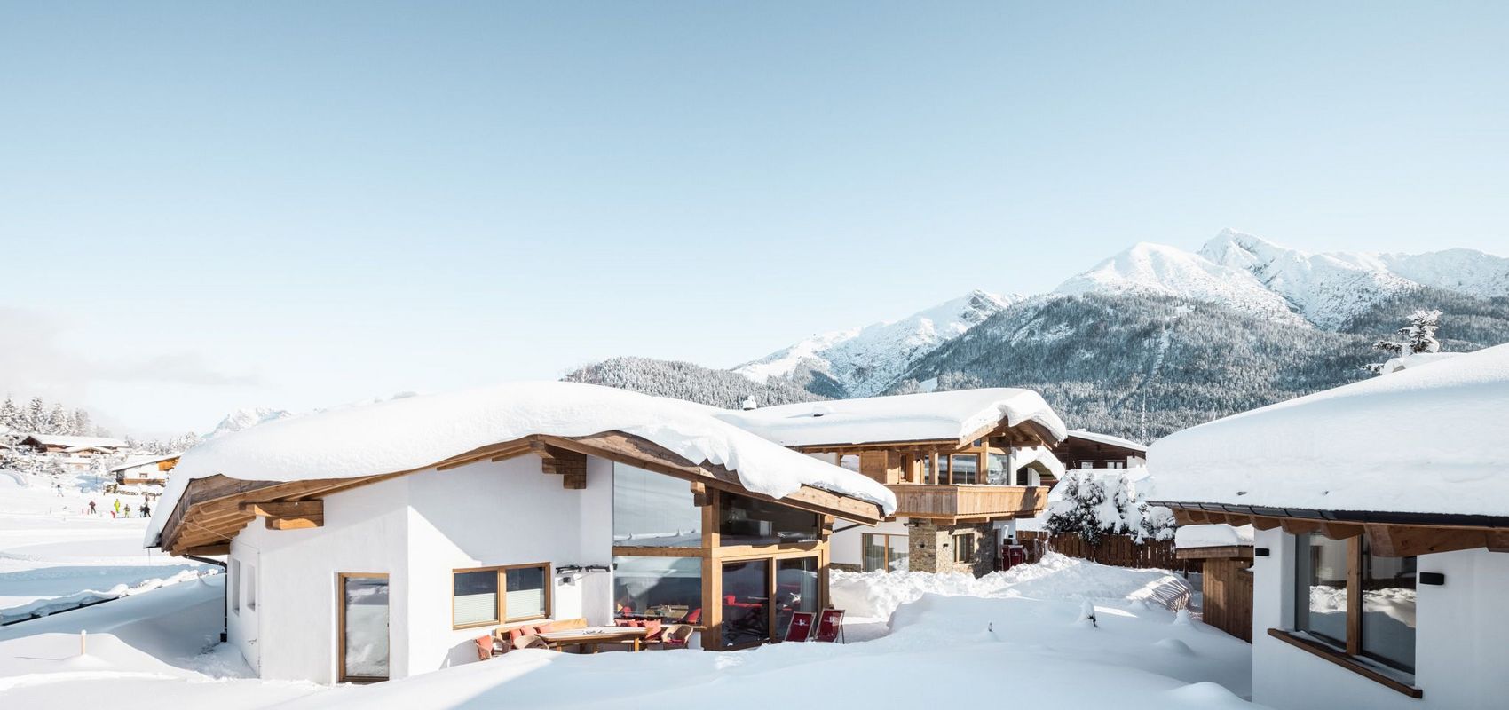 Blick auf die verschneiten Löwenchalets