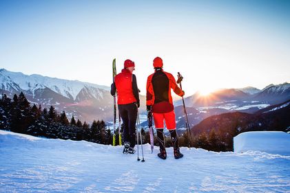 Sonnenuntergang beim Langlaufen