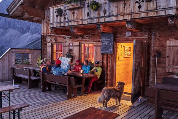 Gemütliche Holzhütte