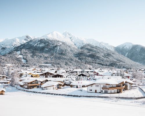 Außenaufnahme Löwenchalets Winter