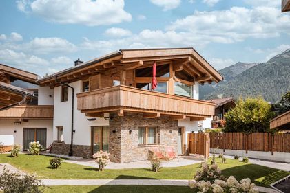 Chalet mit Terrasse und Garten